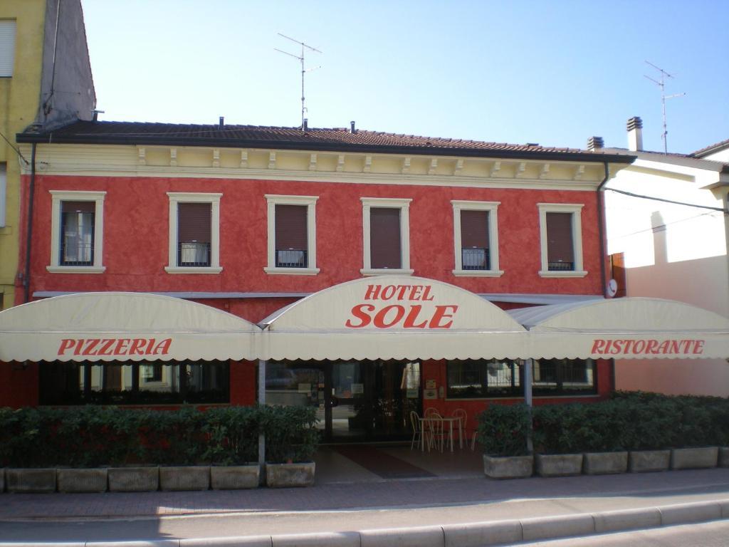 Albergo Pizzeria Sole San Giovanni Lupatoto Exterior photo